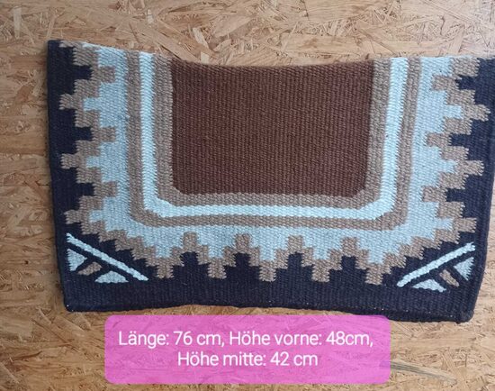 60. Blanket anatomisch schwarz/weiss/braun