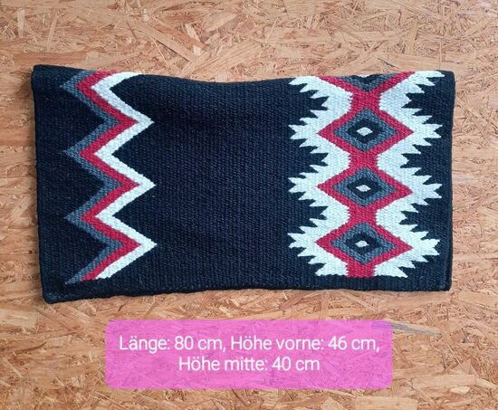 62. Blanket anatomisch schwarz, grau/rot/weiß