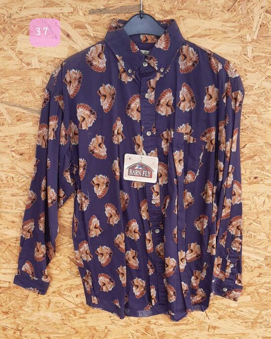 36. Barnfly M, Warbonnet