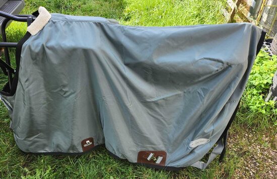 Lamicell Sheet, olivgrün, 70" (125cm Rückenlänge)