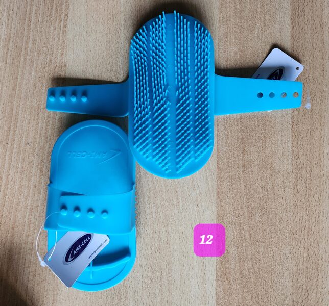 Lami-Cell Nadelstriegel, türkis