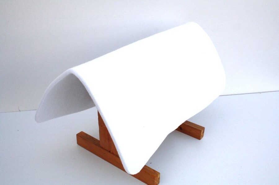 36. Filzunterlage, Pad oder Blanket Liner, weiss